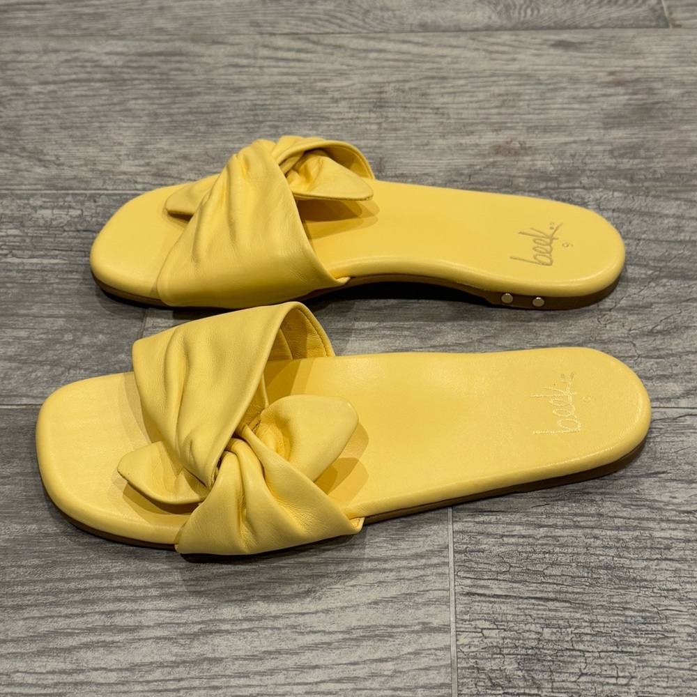 Beek Sweetbird Leather Yellow Slide Sandals - Picture 6 of 7
